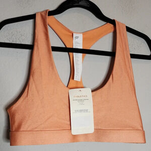 NWT Fabletics Yesi Shine‎ Low Impact Sports Bra Fresh Apricot Shine Size Medium